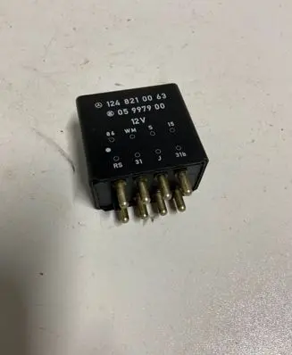 Mercedes-Benz E W124 Window wiper relay 1248210063 05997900