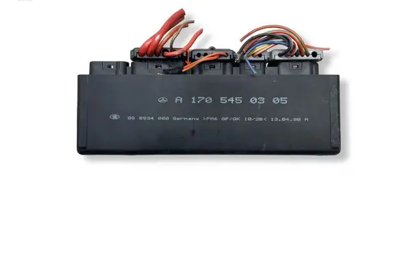 Mercedes-Benz SLK R170 Fuse module A1705450305 898934000