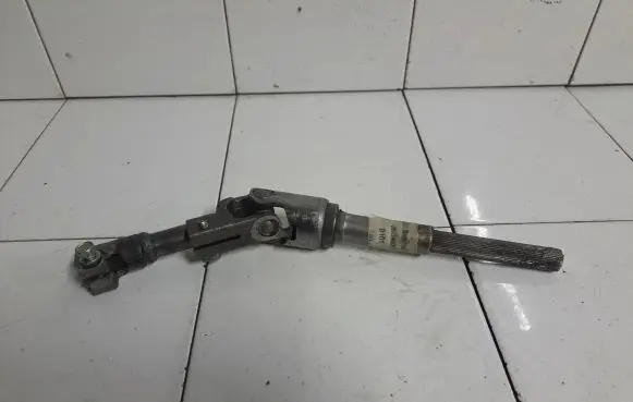 Toyota Avensis T250 Steering column universal joint