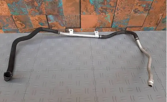 BMW XM Engine coolant pipe/hose 5A0B505 17125A0B505