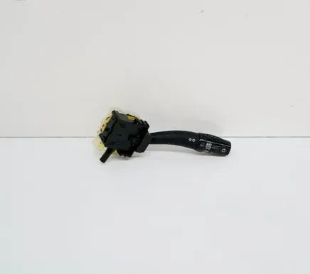 KIA Carens III Indicator stalk 2020057632 202005764