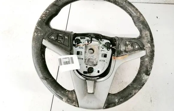 Steering wheel buttons/switches