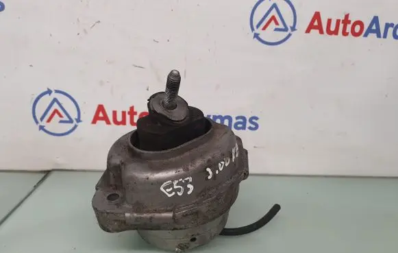 BMW X5 E53 Engine mount bracket 6758444 22116758444 22116770638
