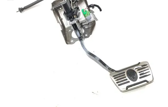 Maserati Ghibli Brake pedal 06700311110 66337 00186