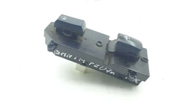 Hyundai Santa Fe Electric window control switch 371510
