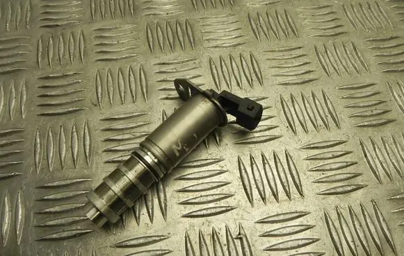 BMW 5 F10 F11 Camshaft vanos timing valve 8605123 VD18407