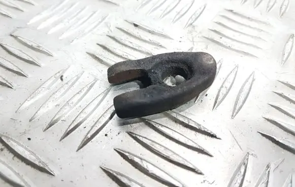 Renault Clio II Fuel Injector clamp holder