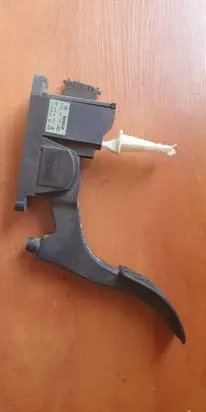 Volkswagen Golf IV Accelerator throttle pedal 1J1721503K 087100114 0281002342