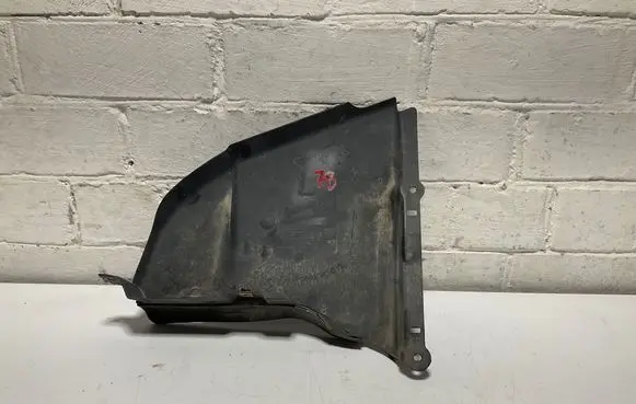 BMW 5 E60 E61 Front mudguard 7119853 74850610 7033753