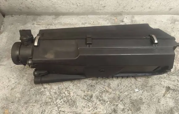 Mercedes-Benz E W211 Mass air flow meter A6460940048 0281002535
