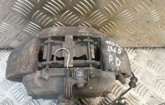 Mercedes-Benz ML W163 Front brake caliper