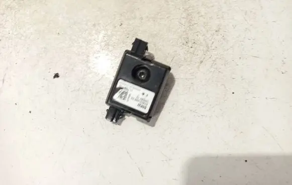 Antenna control unit