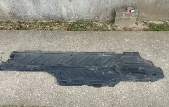 Mercedes-Benz E W213 Front underbody cover/under tray A2136806307