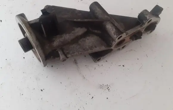 Citroen Xsara Picasso Oil filter mounting bracket 9632517010