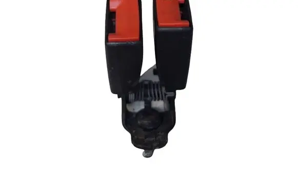 Ford Kuga I Rear seatbelt buckle 4M51A613K21AA