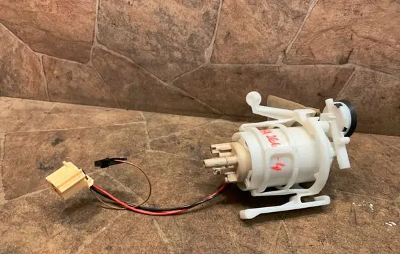 BMW 7 F01 F02 F03 F04 Fuel injection high pressure pump A2C53218269