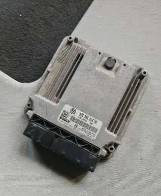 Volkswagen Touran I Engine control unit/module 03G906016HK 1039S07795 0281012251