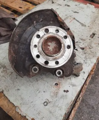 Opel Vectra C Rear wheel hub spindle/knuckle 