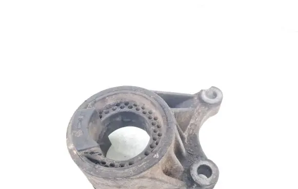 Opel Zafira A Engine mount bracket 9156951