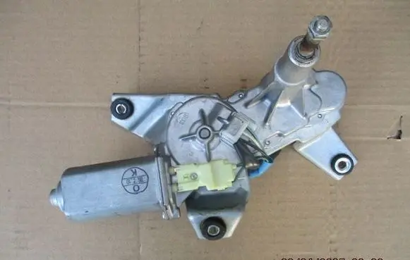 Honda CR-V Rear window wiper motor 34963581