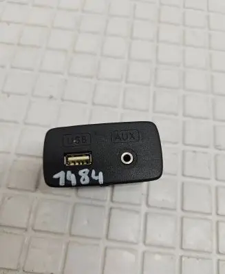 USB socket connector