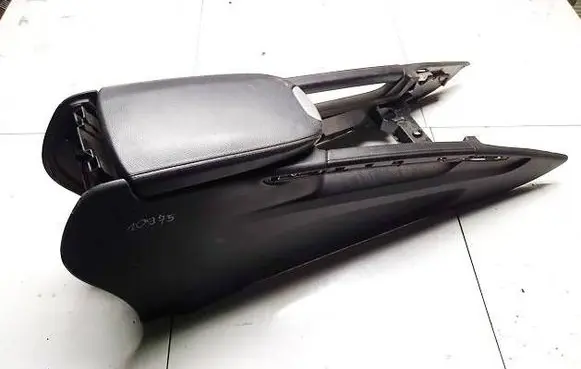 Mercedes-Benz GL X164 Armrest w164168601 w164-168601
