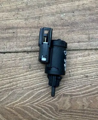 Audi Q7 4L Brake pedal sensor switch 3B0945511C 09367 1932201C