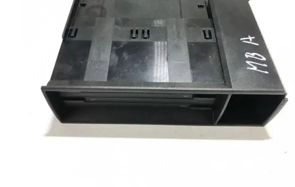 Mercedes-Benz A W168 CD/DVD changer a1686800614 a1686800814