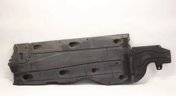 Volkswagen Golf Sportsvan Engine splash shield/under tray 5Q0825201S