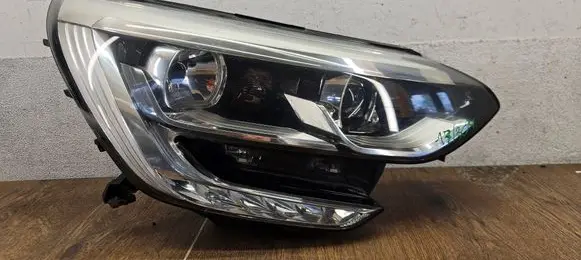 Renault Megane IV Headlight/headlamp 260102555R 90060921 9006092100B6