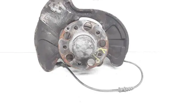 Mercedes-Benz CLK A209 C209 Front wheel hub spindle knuckle 