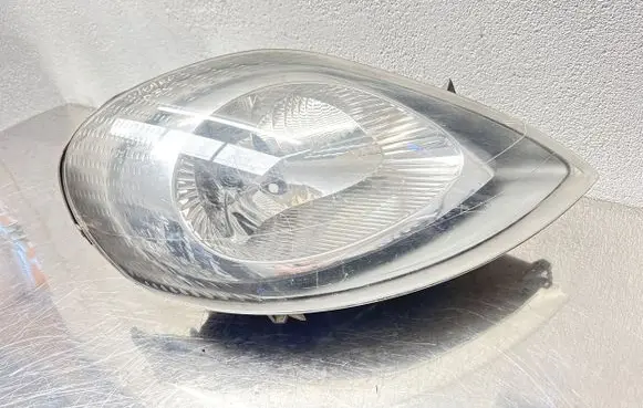 Opel Vivaro Headlight/headlamp 7700311374 91165722 89308720