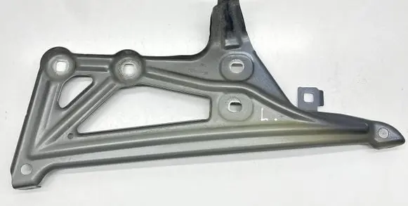 BMW X1 F48 F49 Fender mounting bracket 7329447