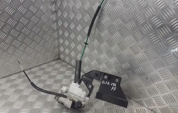 Alfa Romeo 147 Front door lock B792
