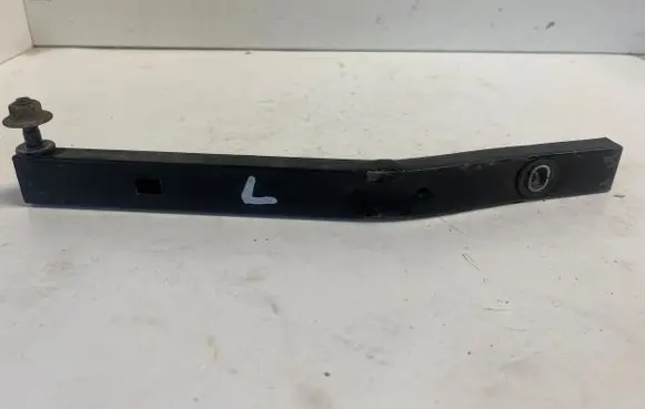 Radiator support slam panel bracket