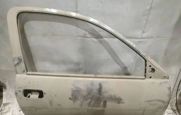 Opel Corsa B Front door PILKOS