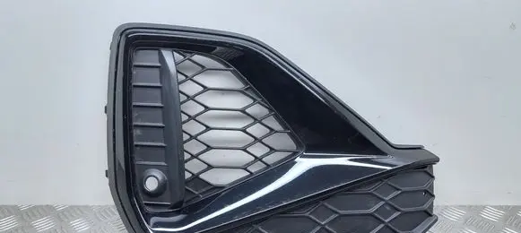 Audi Q2 - Front bumper lower grill 81A807682Q