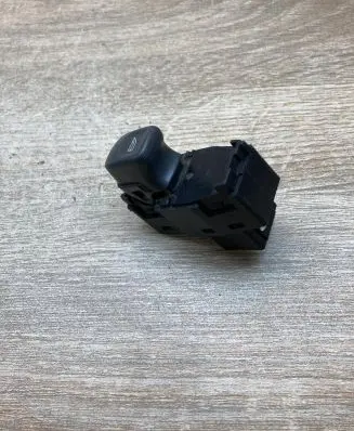 Volvo S80 Electric window control switch 9476697
