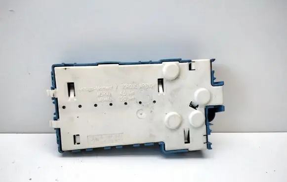 BMW X5 E53 Fuse module 8387543