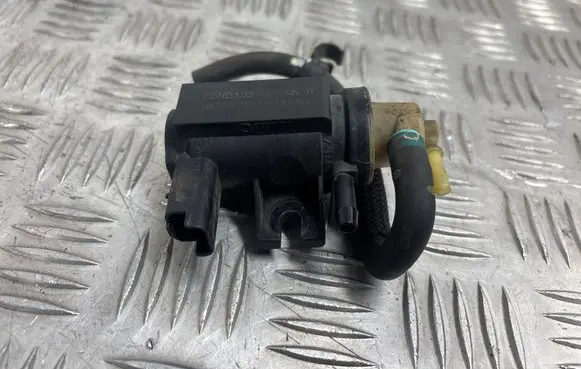 Citroen DS4 Turbo solenoid valve 96728750 9672875080