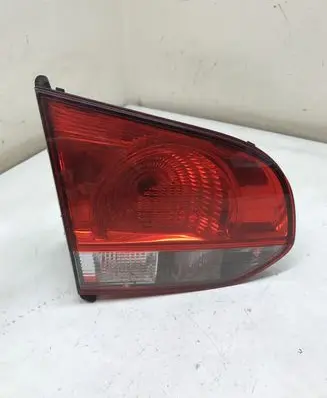 Volkswagen Golf VI Tailgate rear/tail lights
