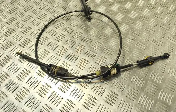 Gear shift cable linkage