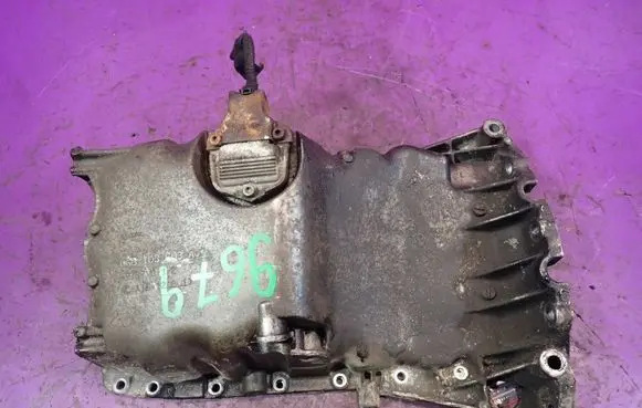 Volkswagen PASSAT B5.5 Oil sump