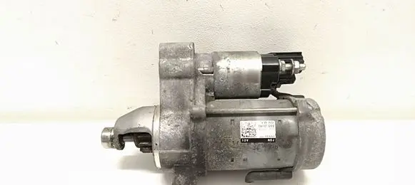 Audi A4 S4 B9 Starter motor 06H911024B