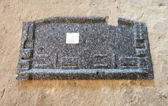 BMW X1 F48 F49 Trunk bottom trim panel 7378027