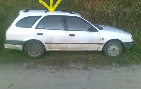 Toyota Corolla E110 Rear door window glass