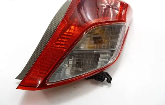 Toyota Yaris Rear/tail lights asf