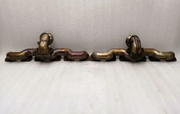BMW 7 F01 F02 F03 F04 Exhaust manifold 11627561574