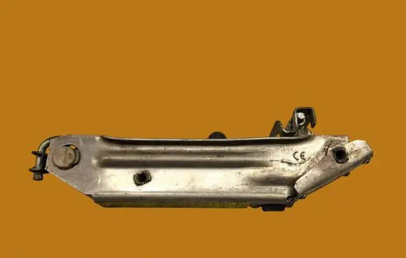 Audi A4 S4 B5 8D Lift Jack 8L0011031A