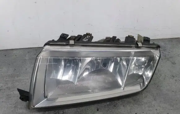 Skoda Fabia Mk1 (6Y) Headlight/headlamp 